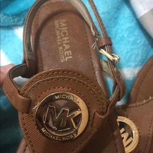 Michael kors brown sandals